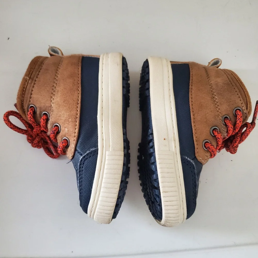 OshKosh Bgosh Toddler Boys Duck Boot Sneakers Navy Tan Orange Size 5M RAFFEO12